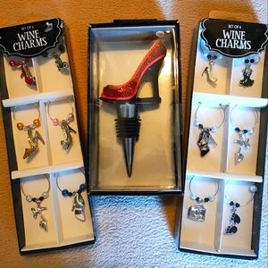 Wine Enthusiasts bundle glam set. High Heel Wine Stopper & 12 Wine glass charms.